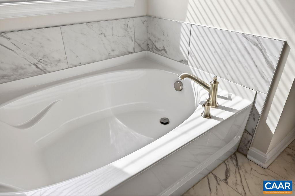 SPRING LAKES - Residential