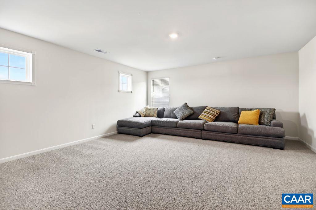 SPRING LAKES - Residential