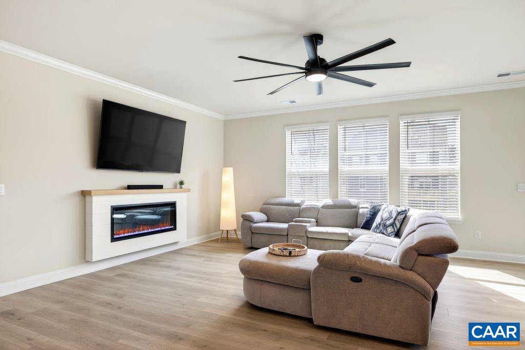 SPRING LAKES - Residential