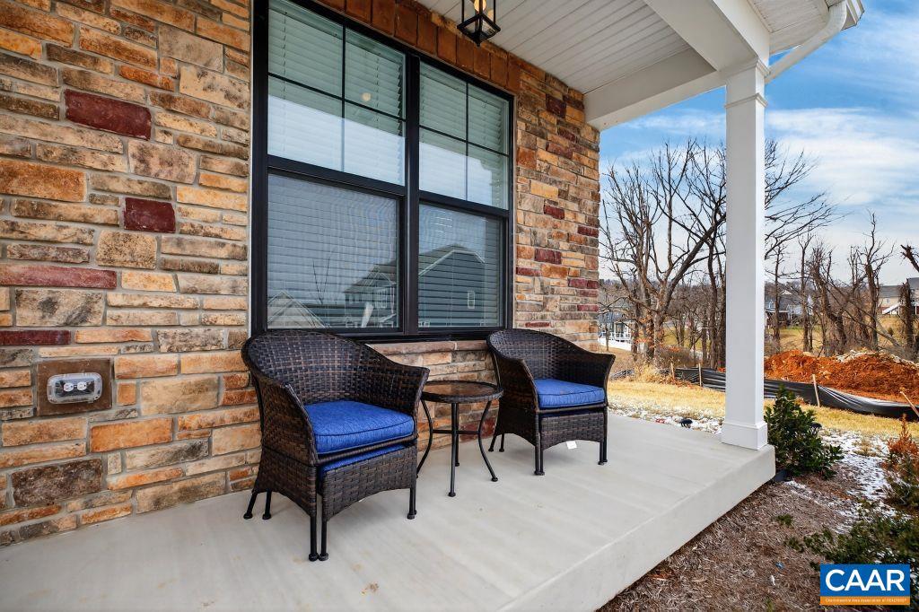 SPRING LAKES - Residential