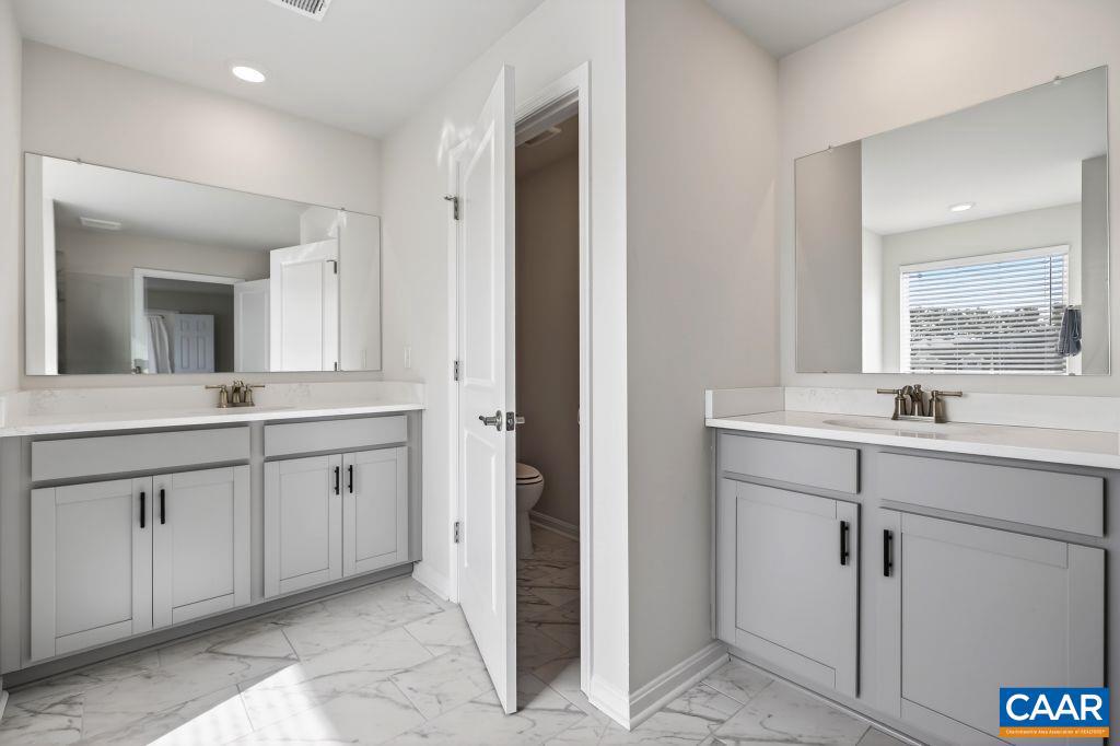 SPRING LAKES - Residential