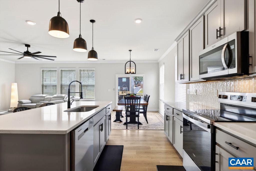 SPRING LAKES - Residential