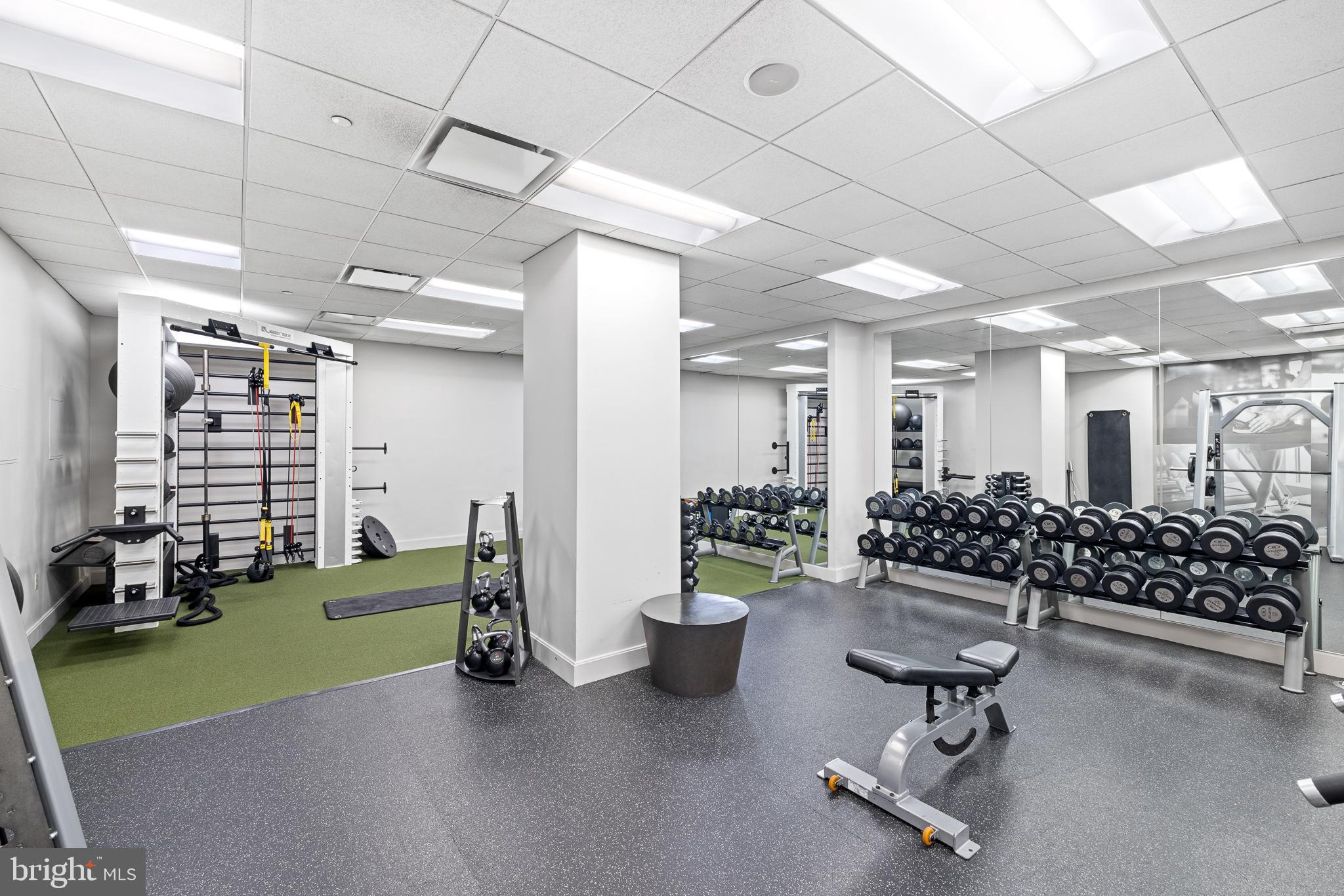 CENTER CITY - Residential Lease