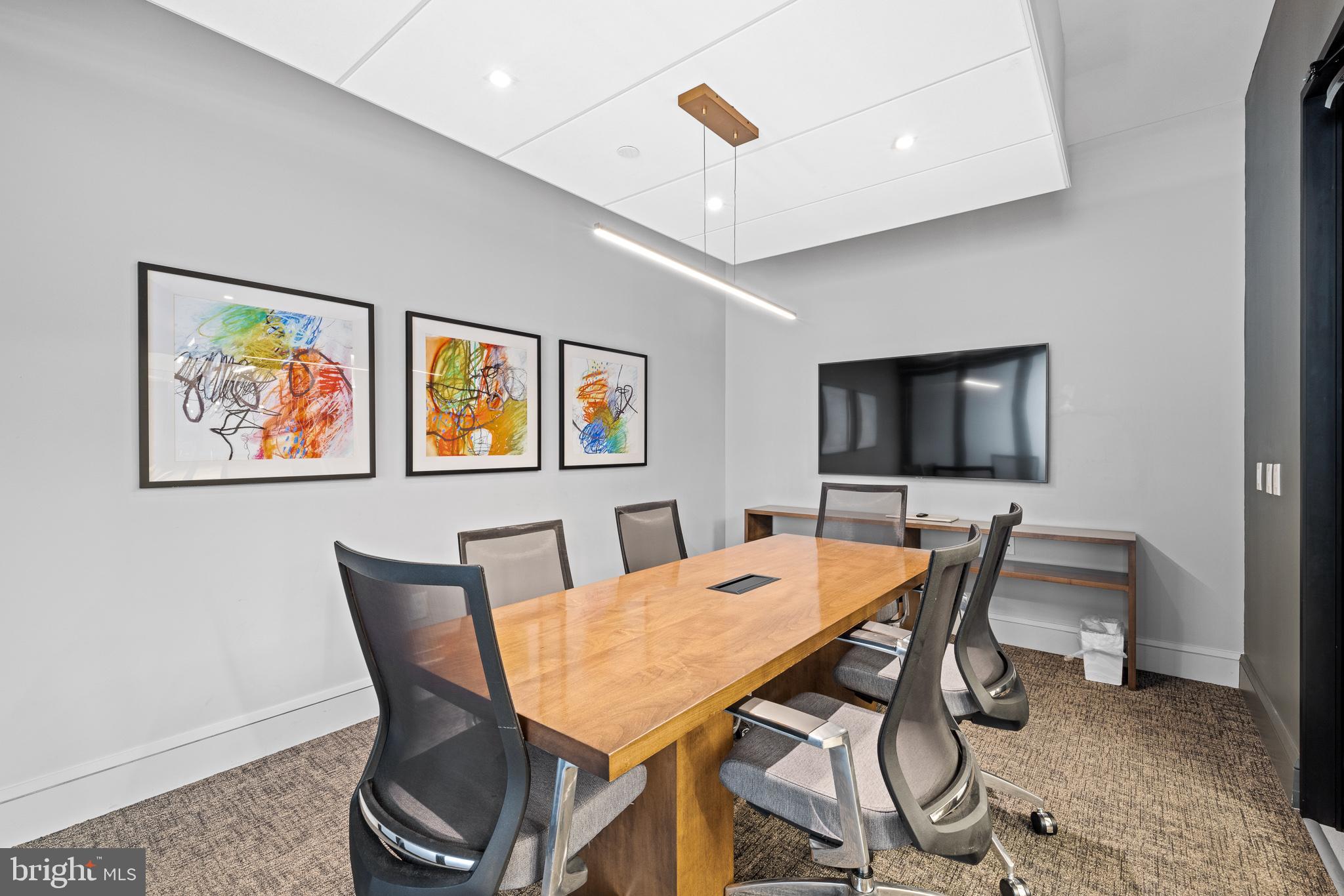 CENTER CITY - Residential Lease