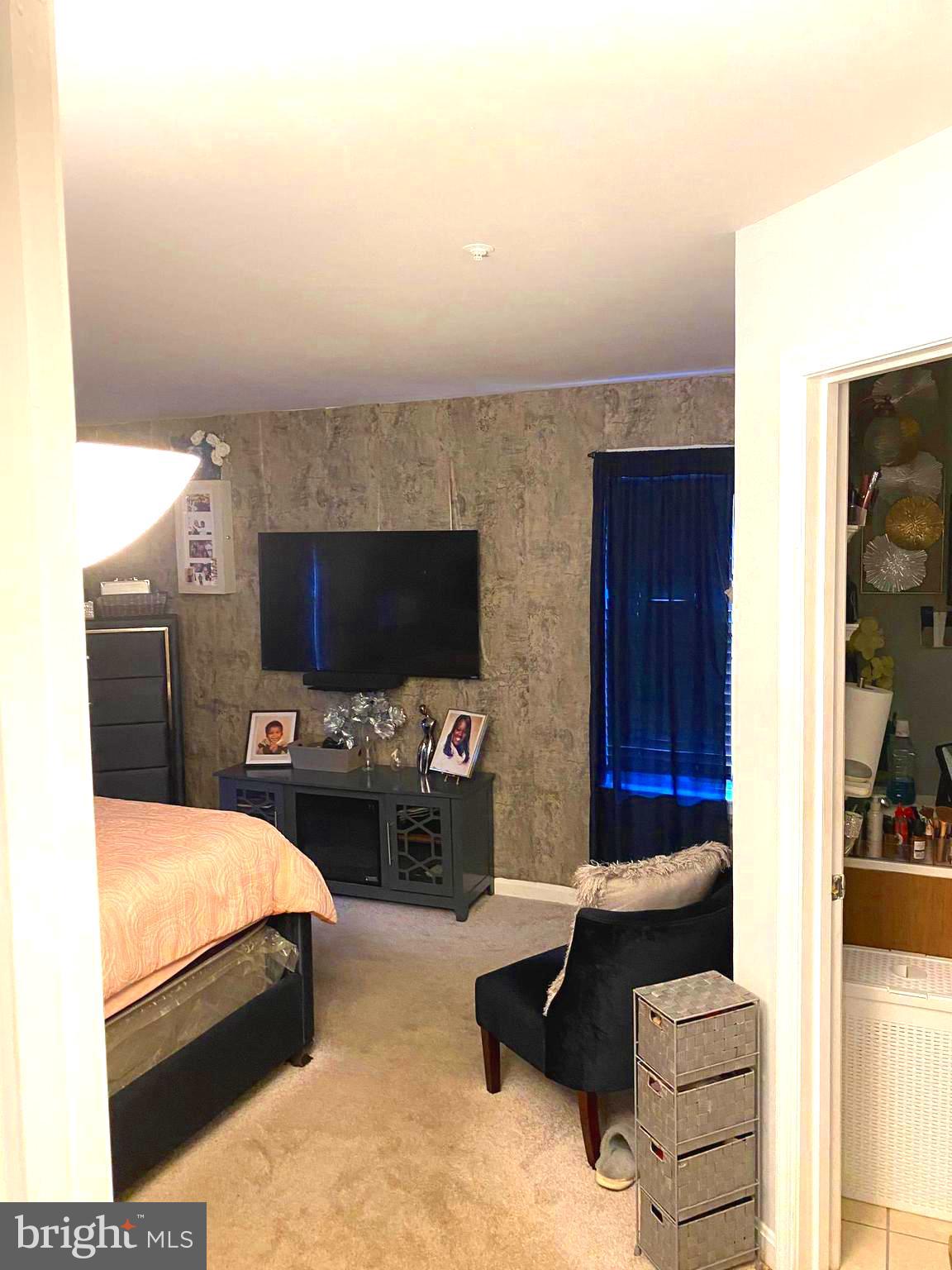 ROSECROFT COMMONS - Residential