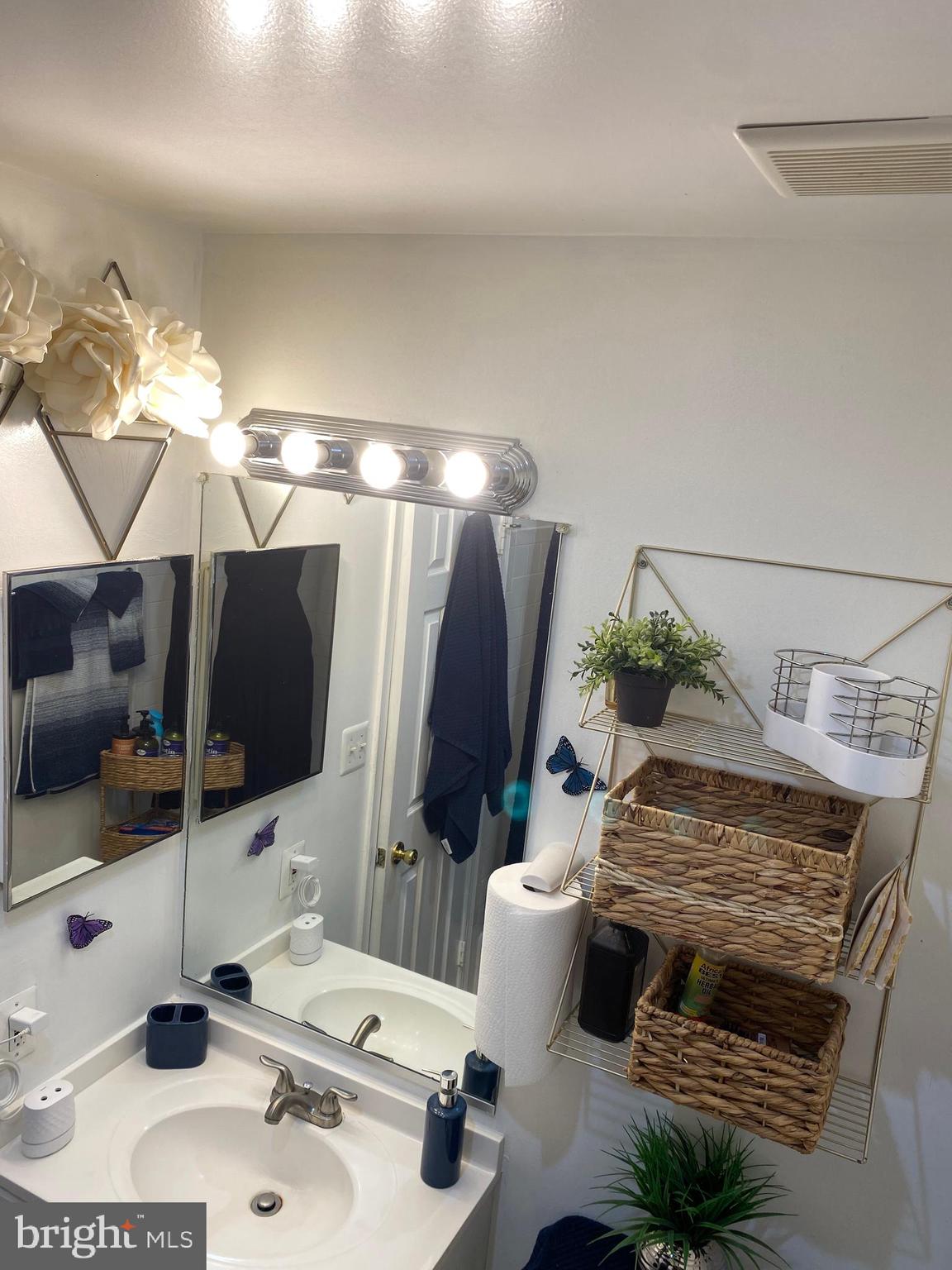 ROSECROFT COMMONS - Residential