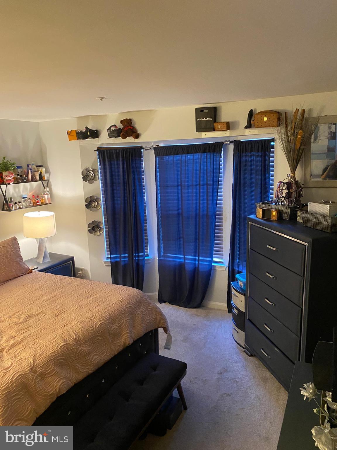 ROSECROFT COMMONS - Residential