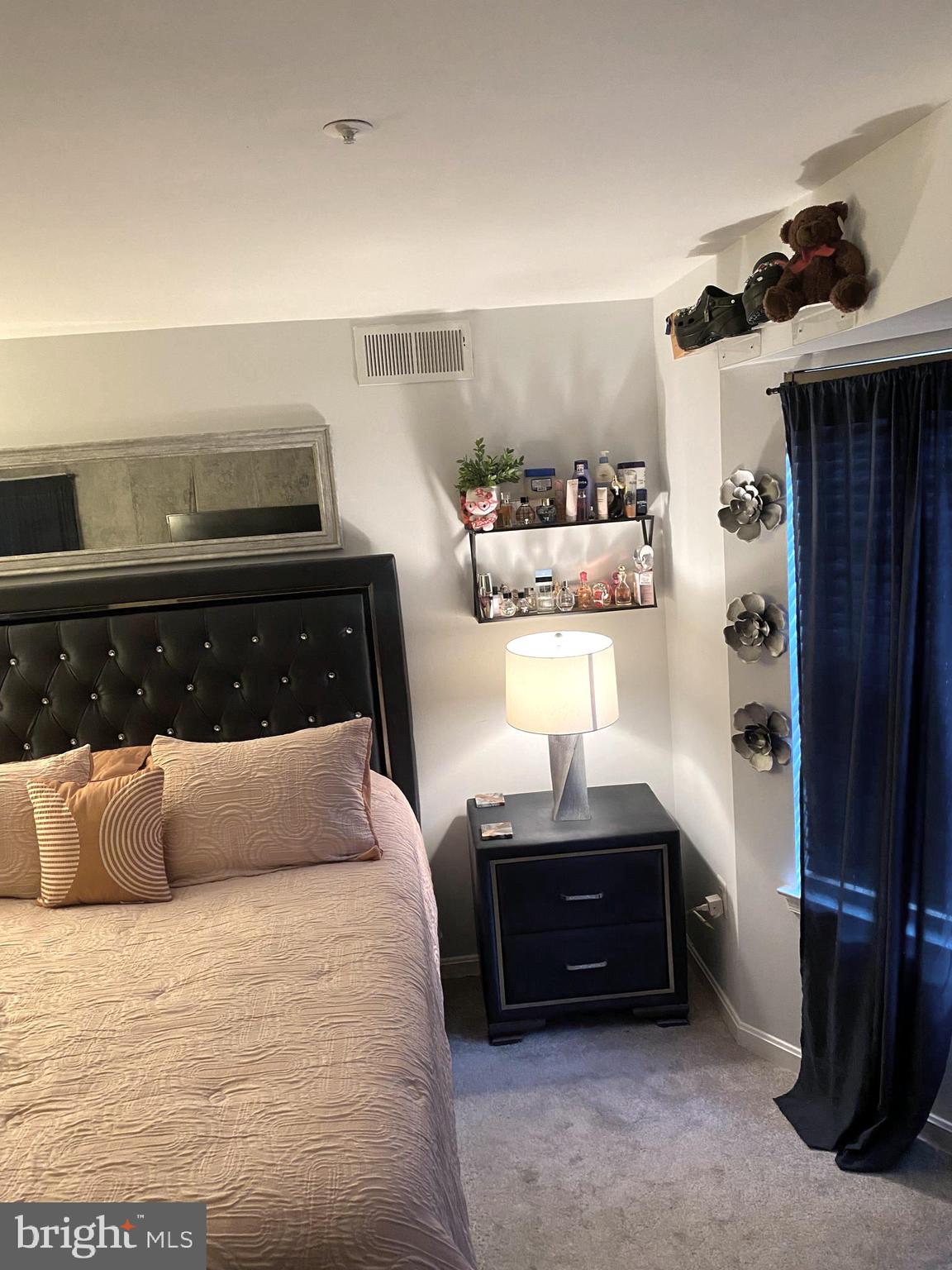 ROSECROFT COMMONS - Residential