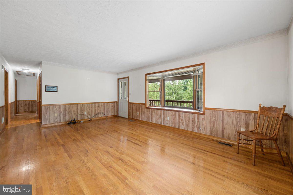 3446 DENEEN ROAD