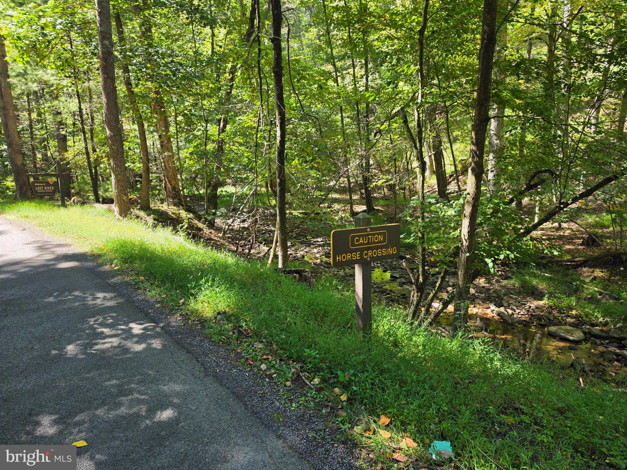1 ACRE ADJOINING LOST RIVER STATE PARK