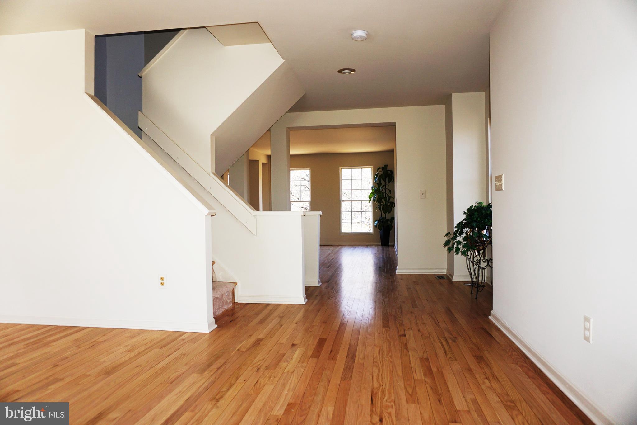 VIRGINIA CENTER - Residential