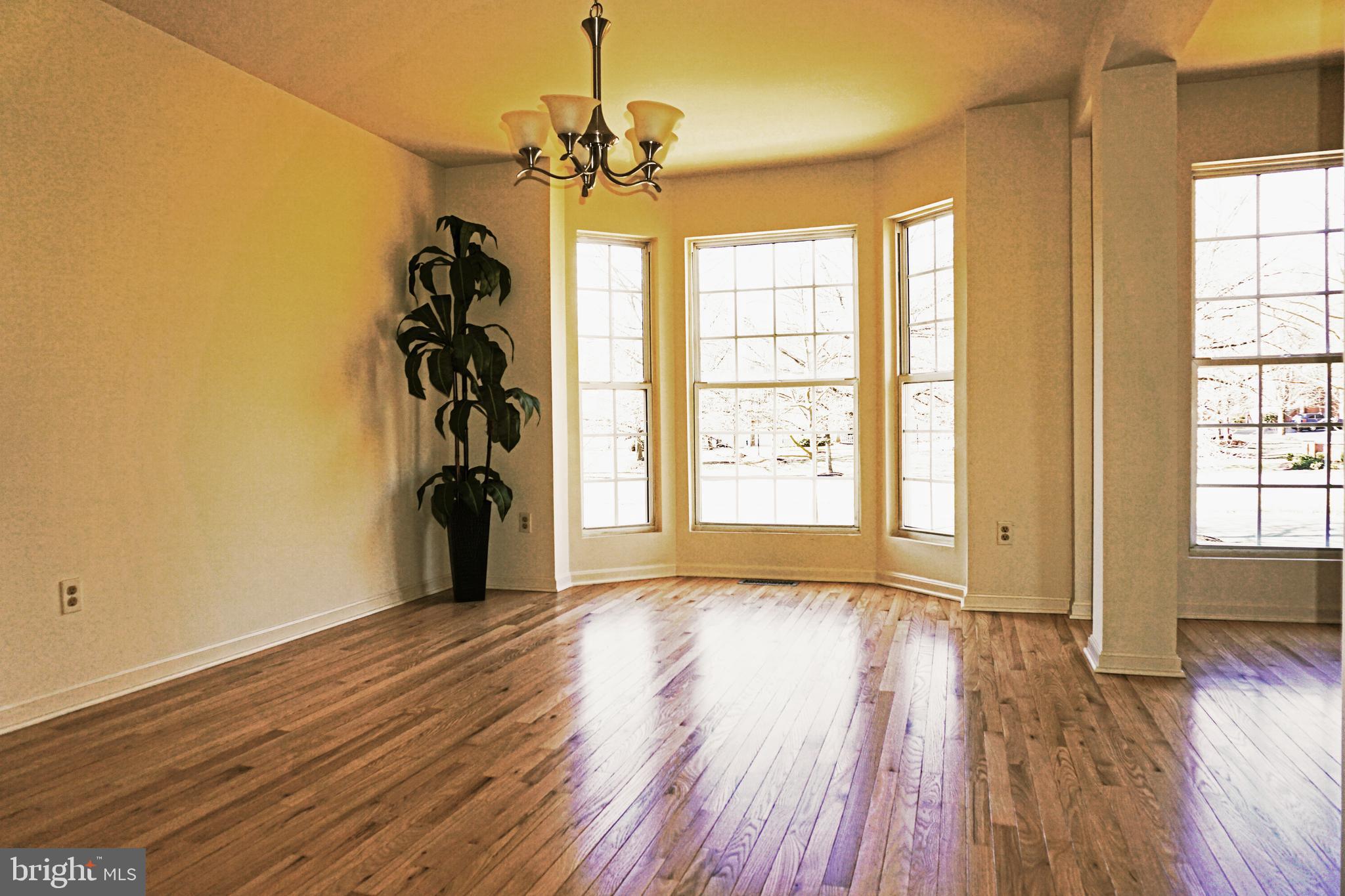 VIRGINIA CENTER - Residential