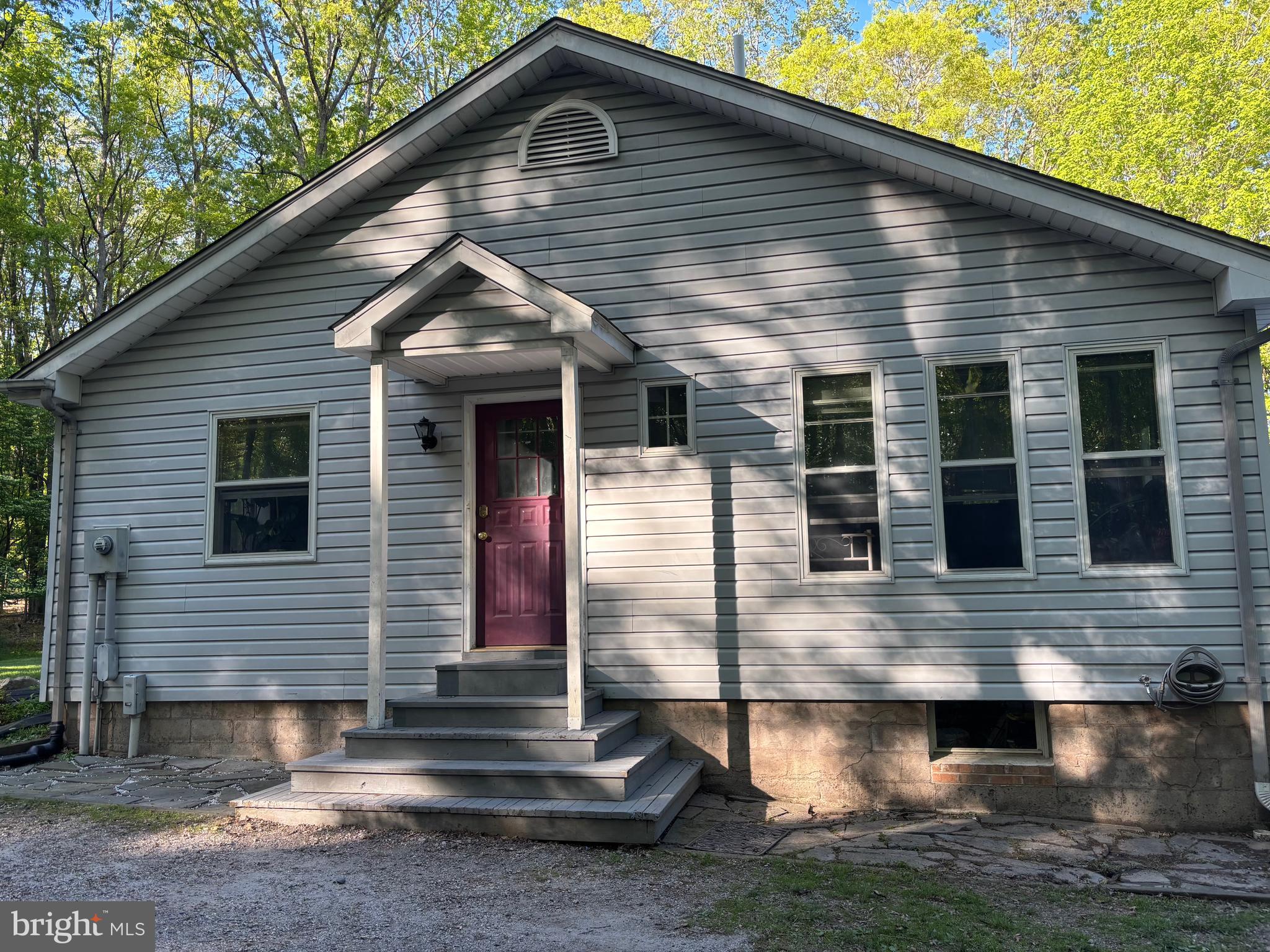 462 PLANE STREET