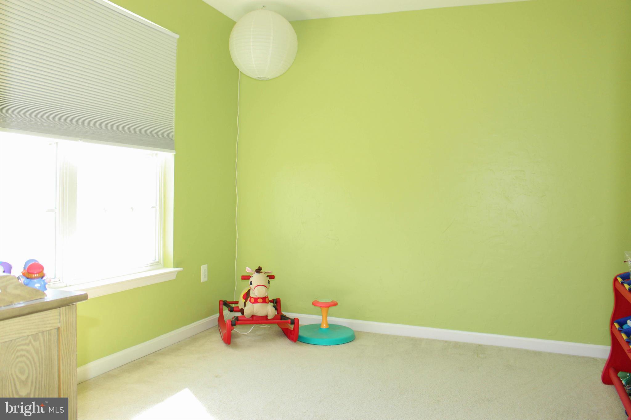 ROUND HILL - Residential