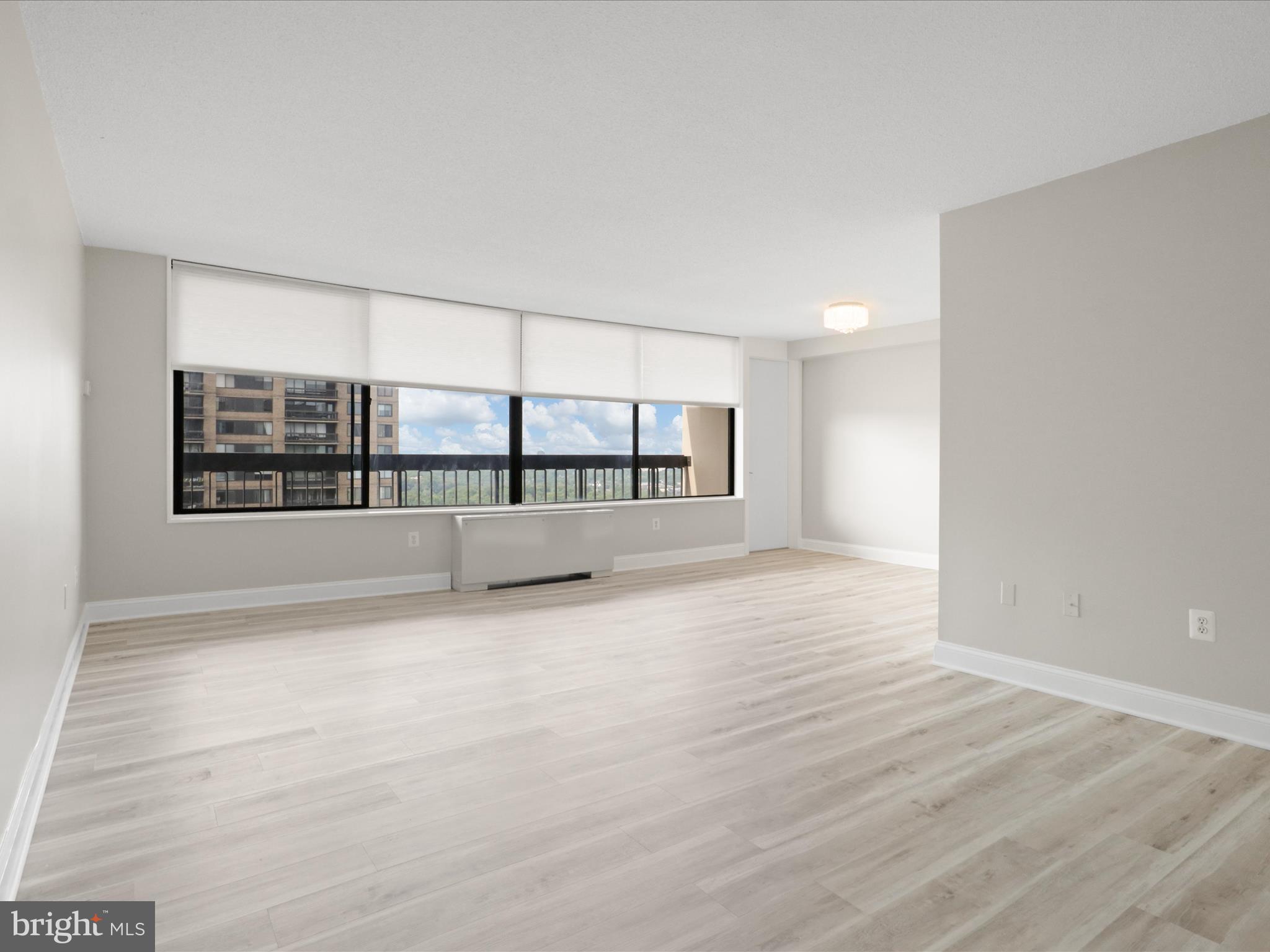 SKYLINE PLAZA - Residential