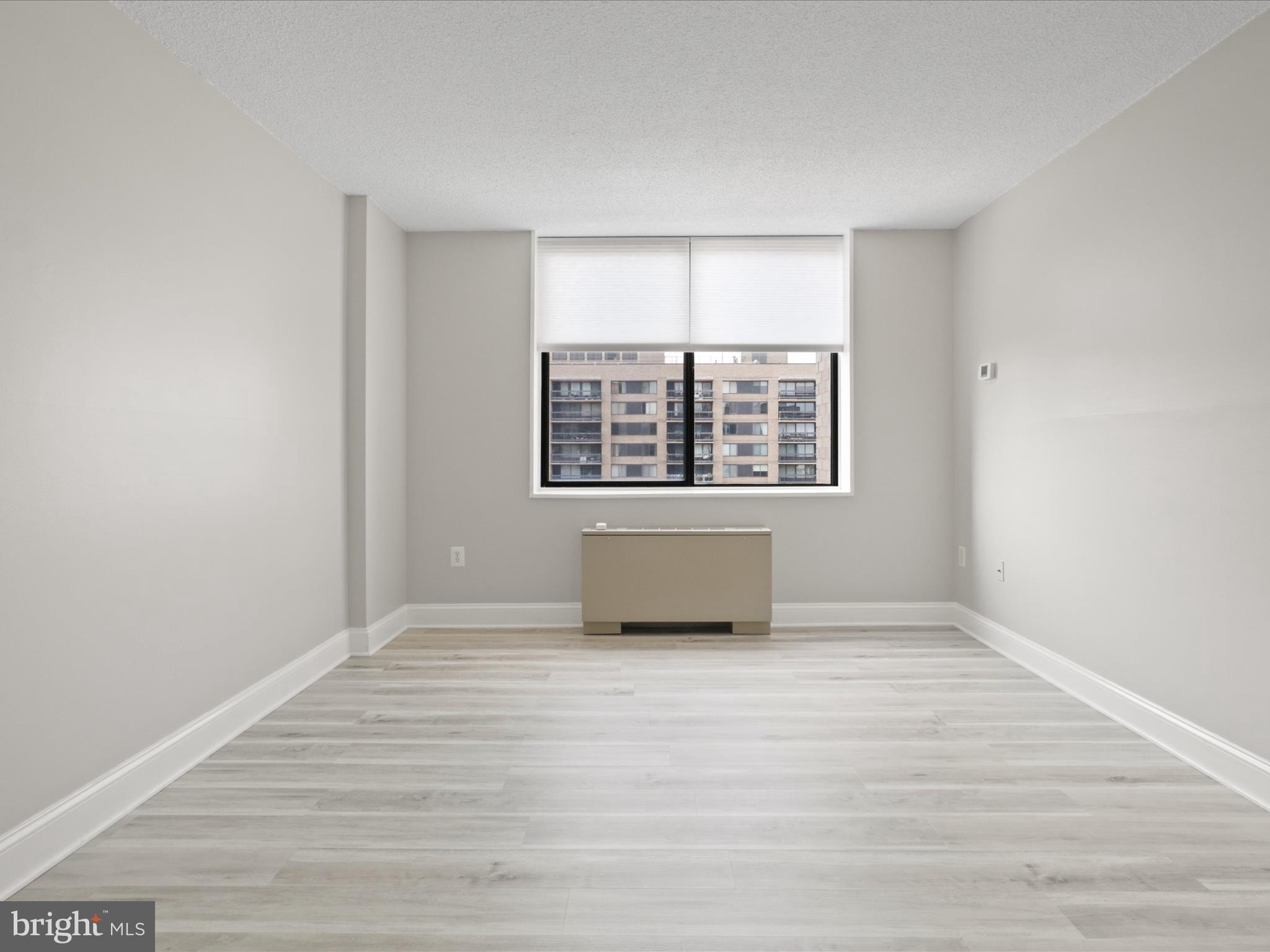 SKYLINE PLAZA - Residential