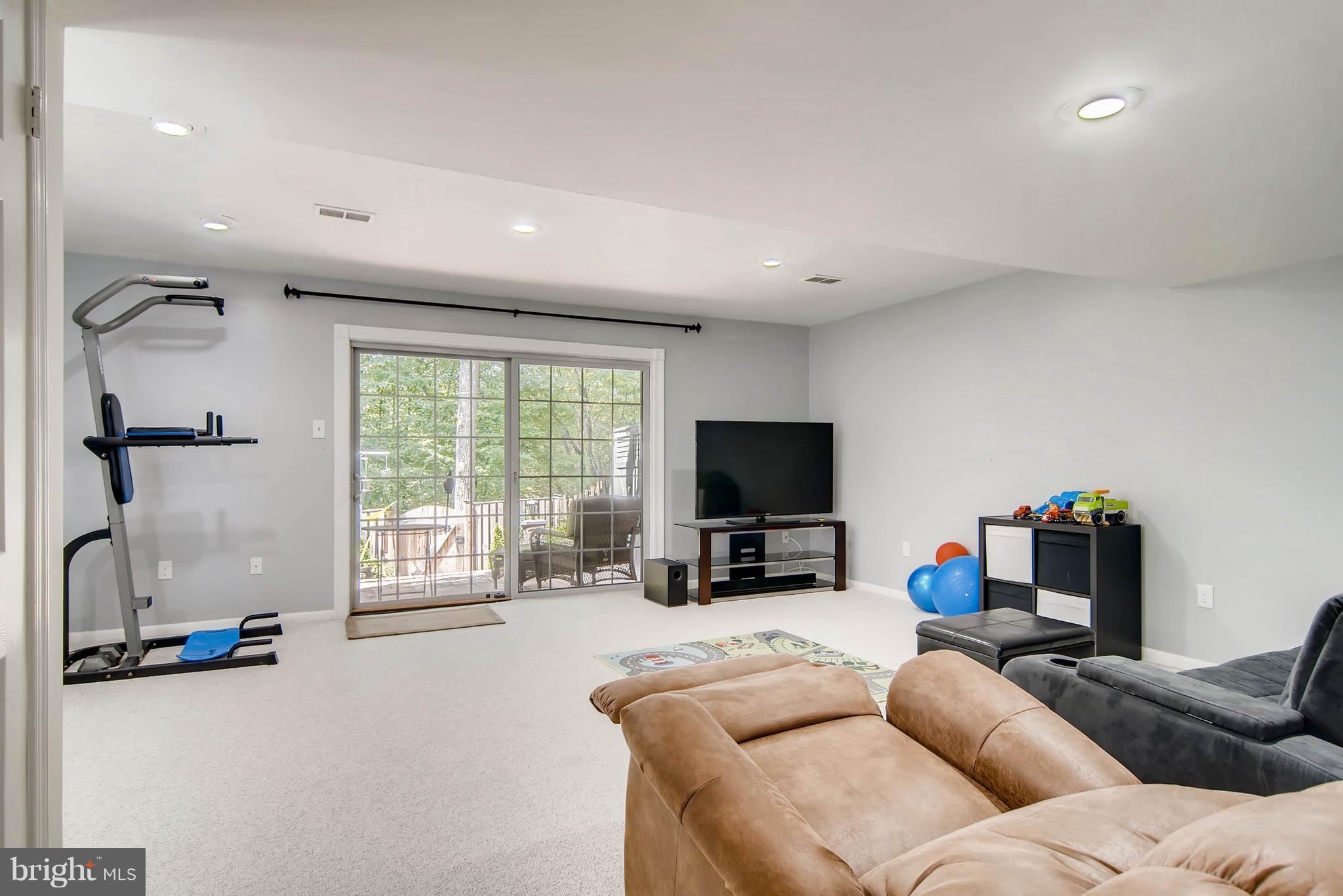 VILLAGE OF HICKORY RIDGE - Residential