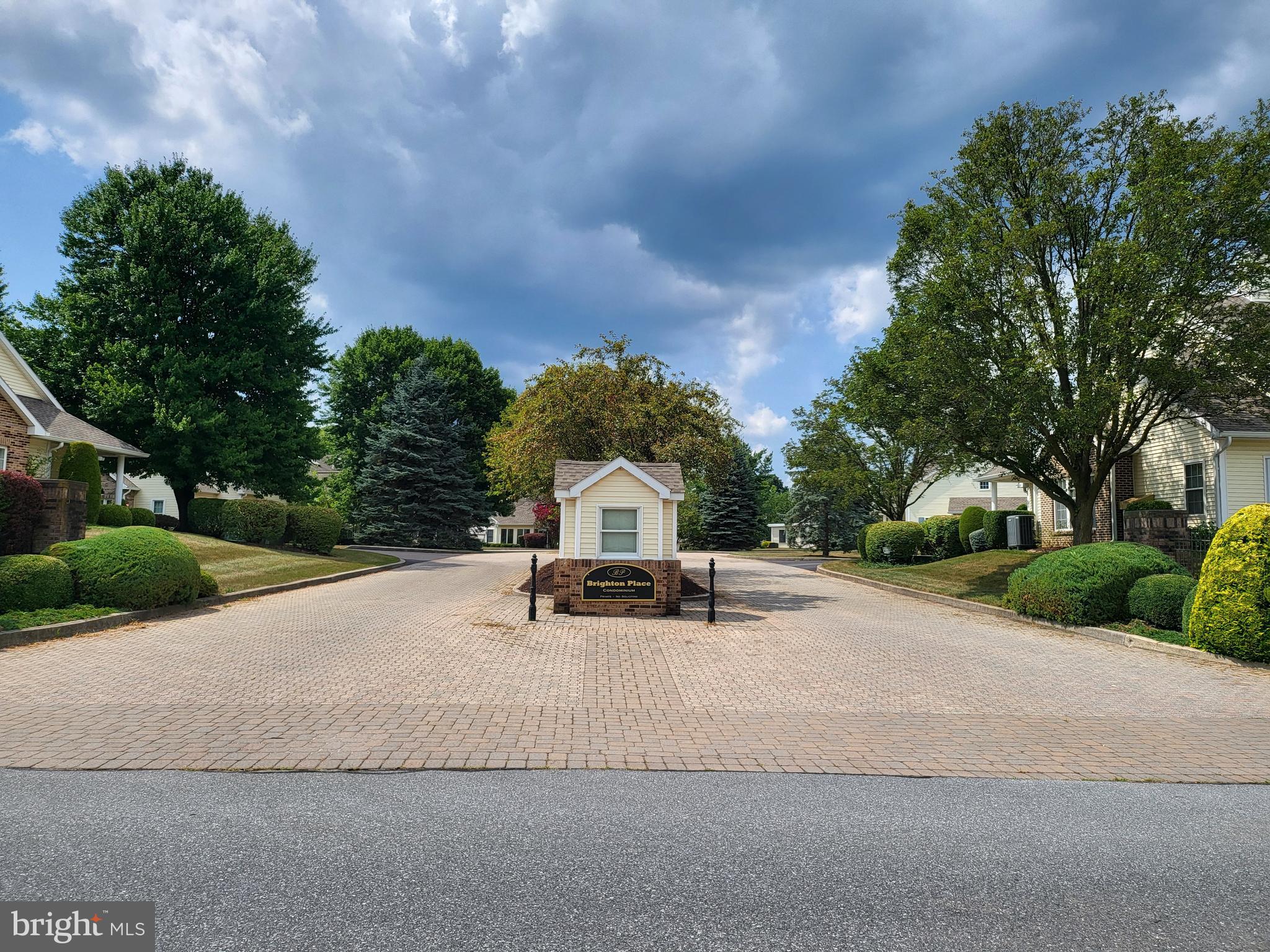 BRIGHTON PLACE - Residential