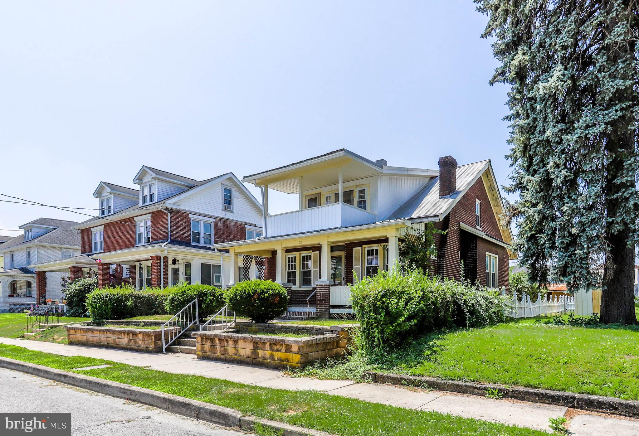 32 STEWART PLACE PLACE