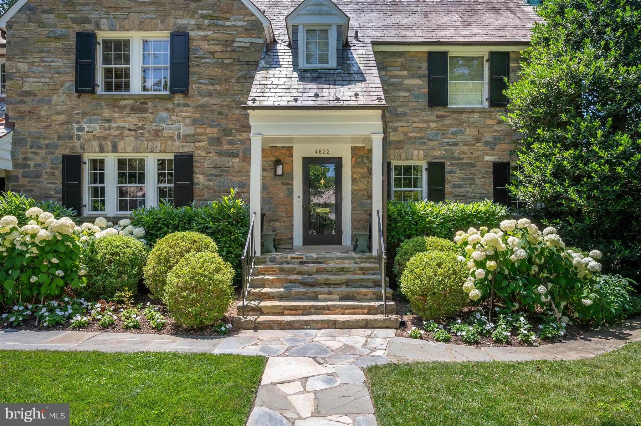 SPRING VALLEY - Residential
