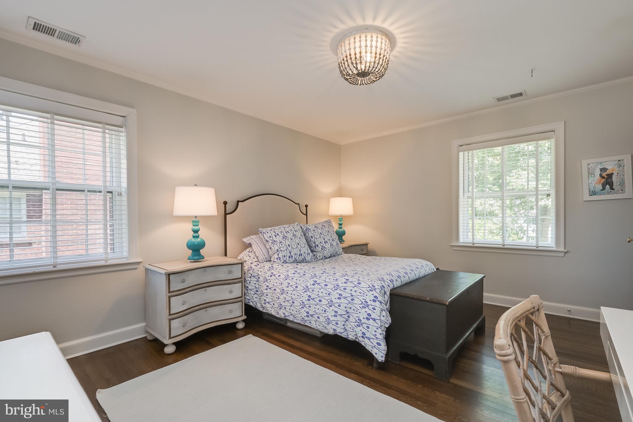 SPRING VALLEY - Residential