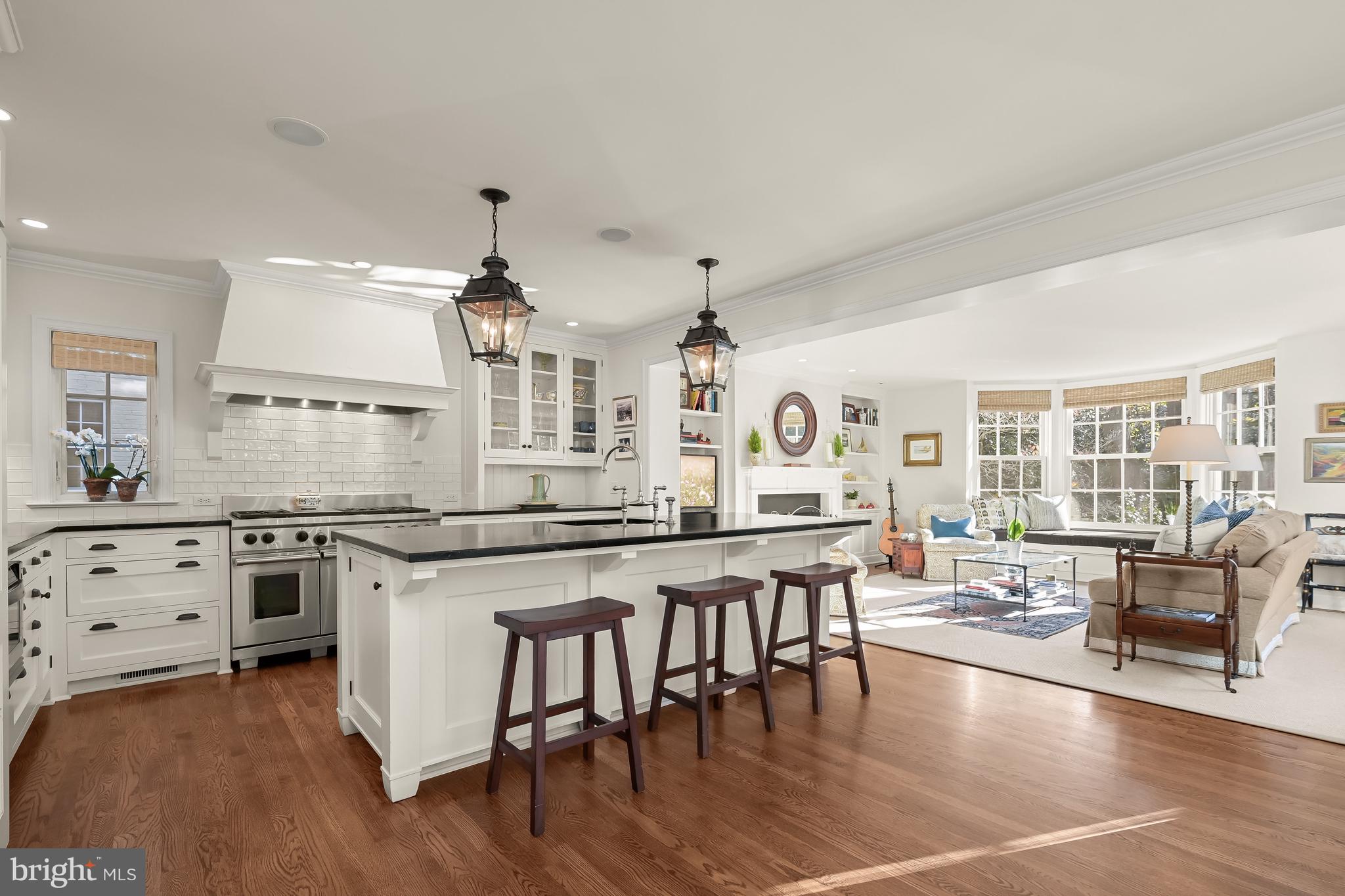 SPRING VALLEY - Residential