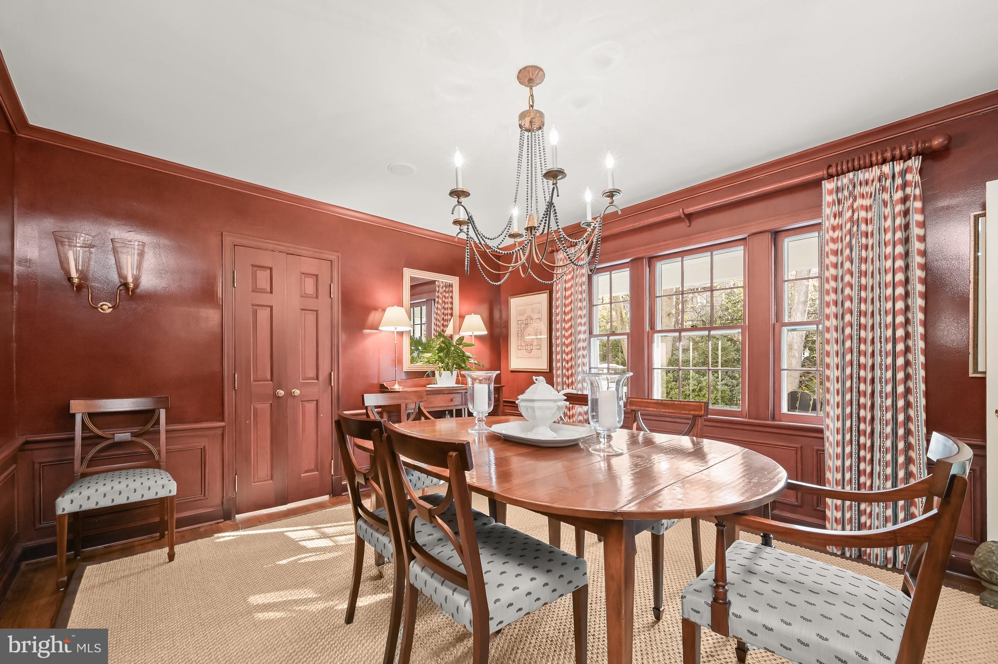 SPRING VALLEY - Residential