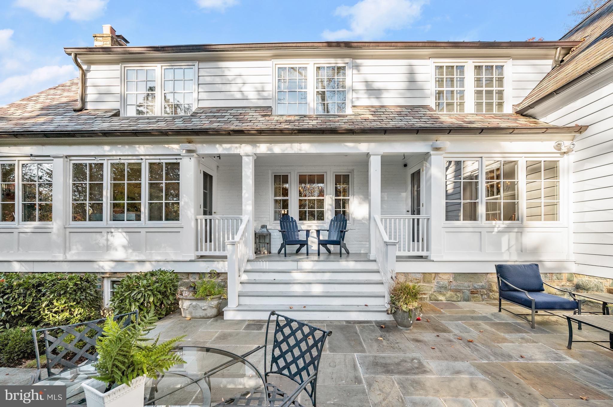 SPRING VALLEY - Residential