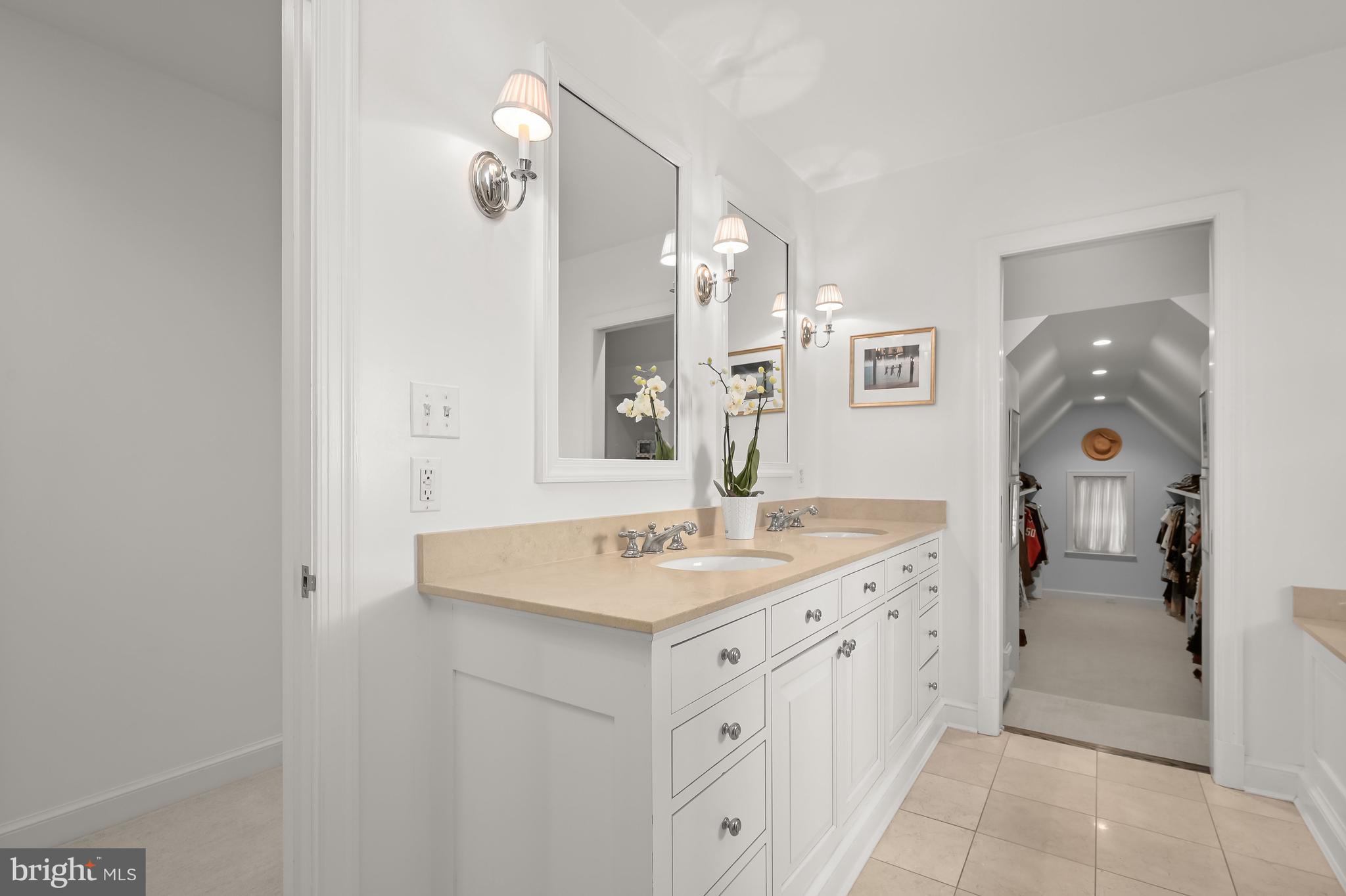 SPRING VALLEY - Residential