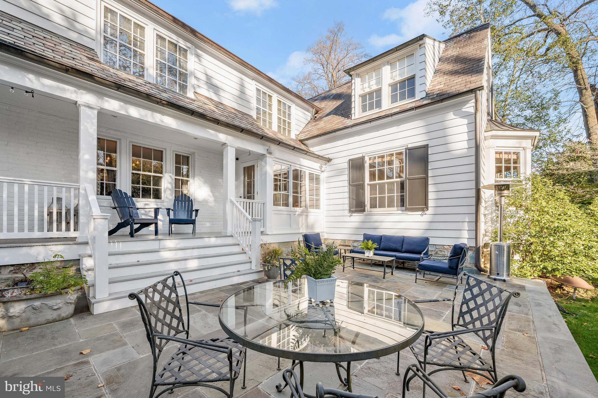 SPRING VALLEY - Residential