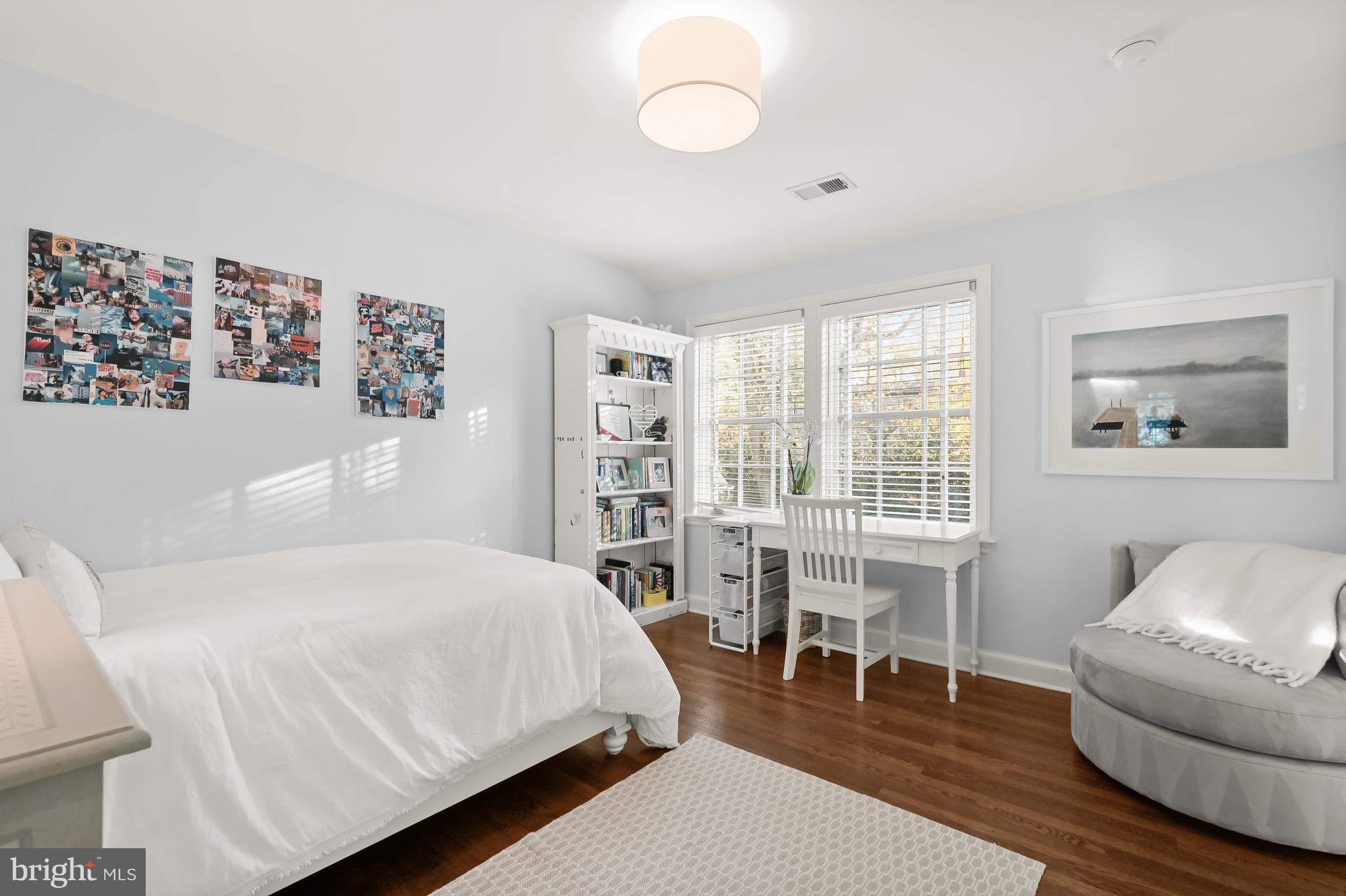 SPRING VALLEY - Residential