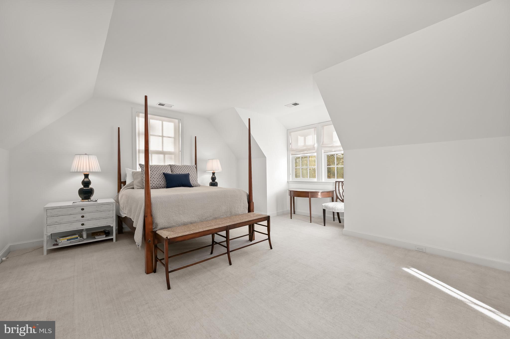 SPRING VALLEY - Residential