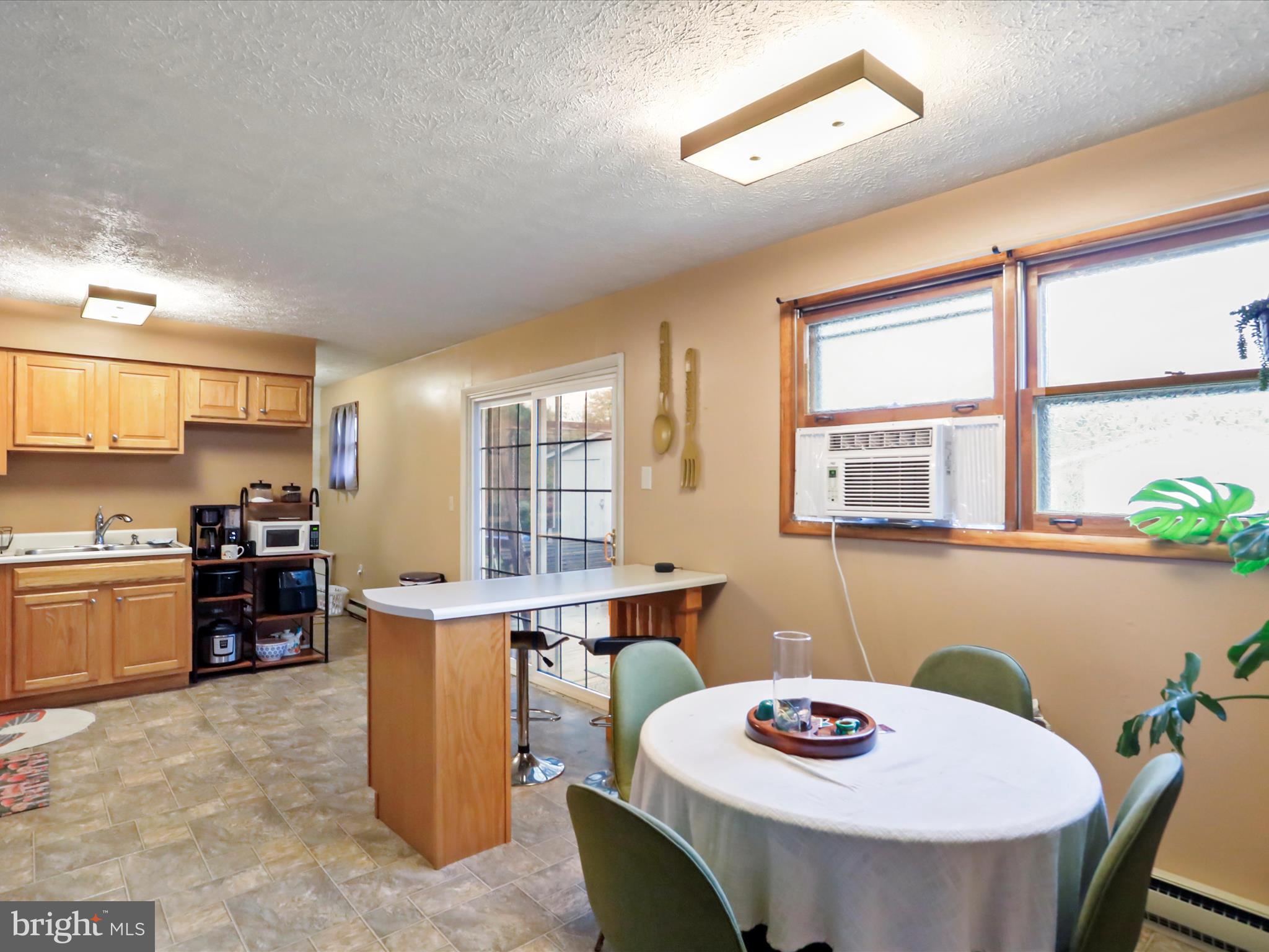 AIRPORT ADDITION - Residential