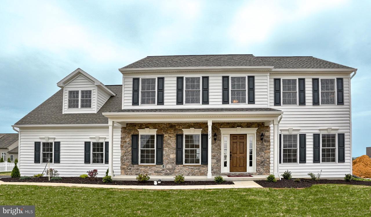 Ready Spring 2015, Oakmere model by Landmark Homes. Featuring owner's suite and formal living and dining rooms. Close to schools and major routes.