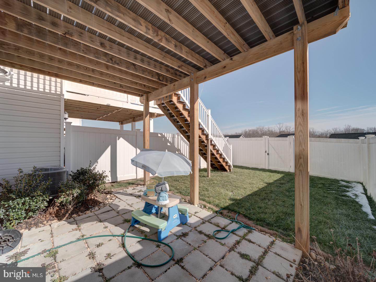 STONEHAVEN - Residential Lease