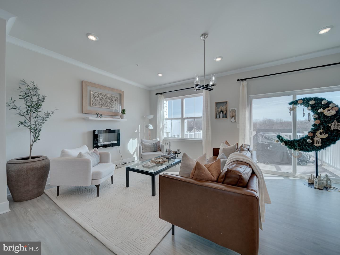 STONEHAVEN - Residential Lease