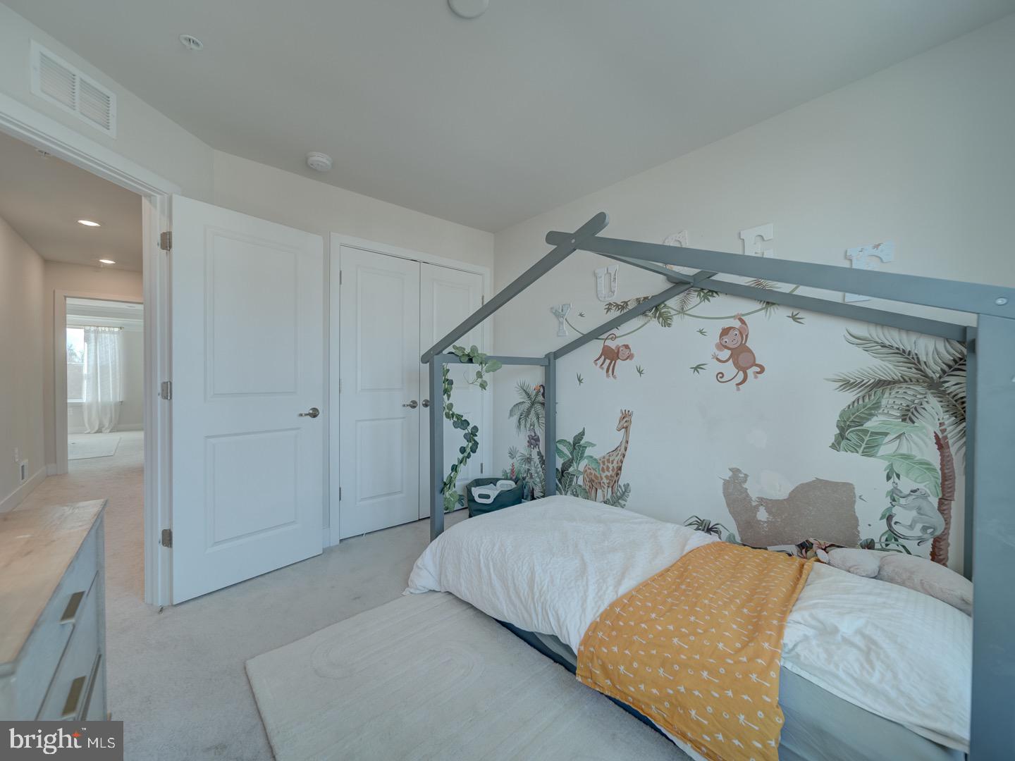 STONEHAVEN - Residential Lease