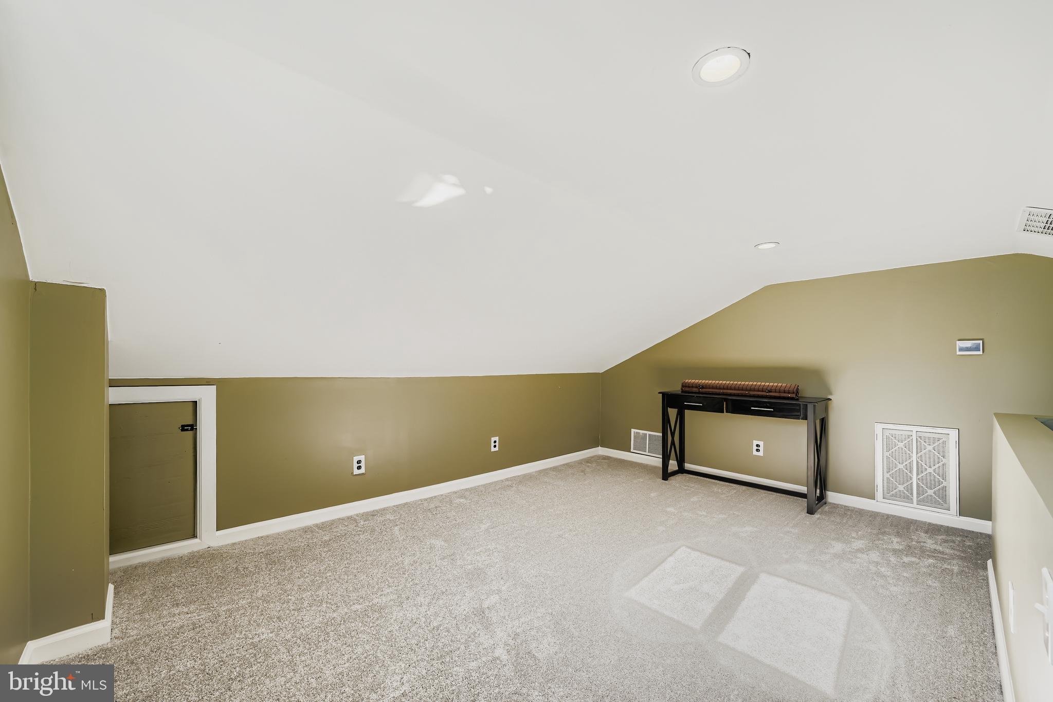 MONTROSE FARMS - Residential