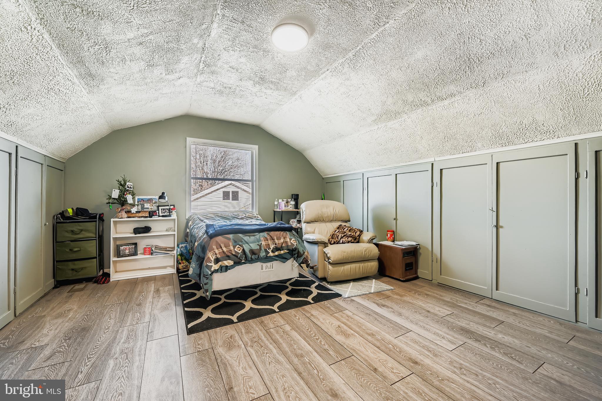 MONTROSE FARMS - Residential