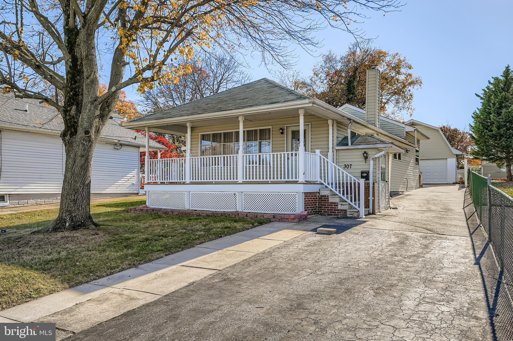 MONTROSE FARMS - Residential