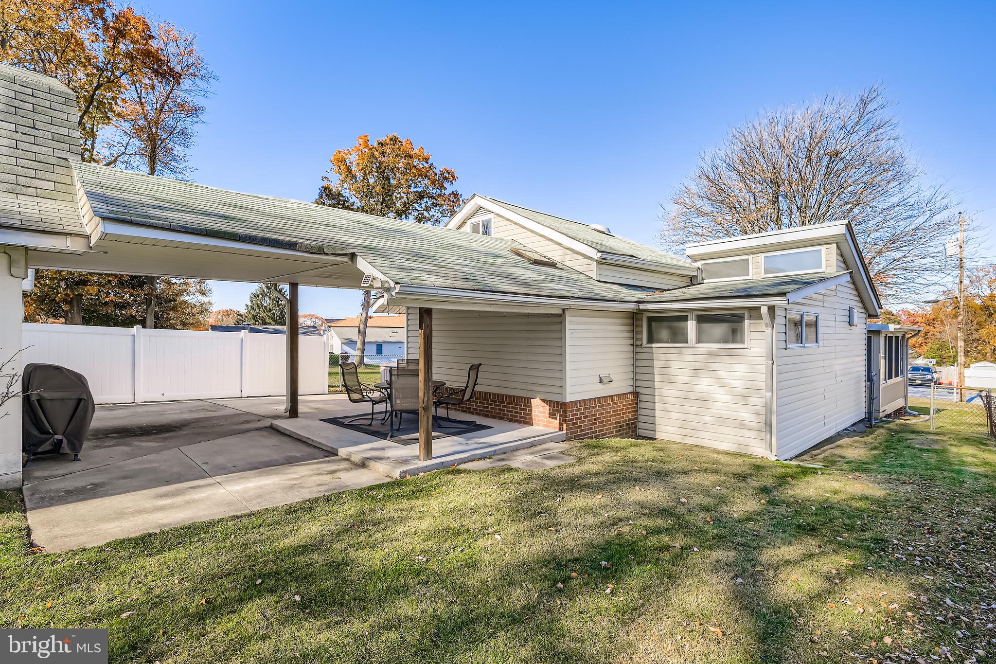 MONTROSE FARMS - Residential