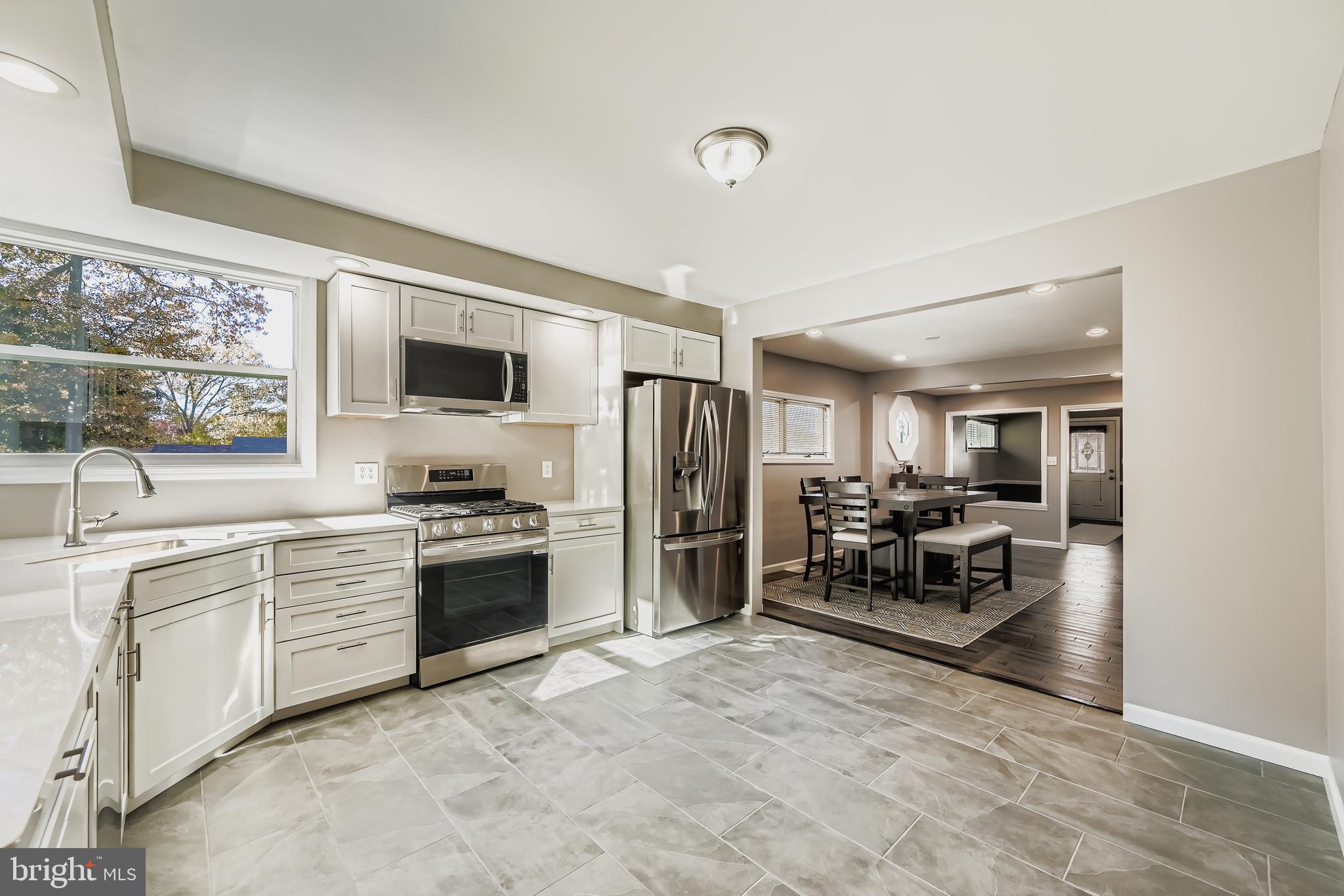 MONTROSE FARMS - Residential