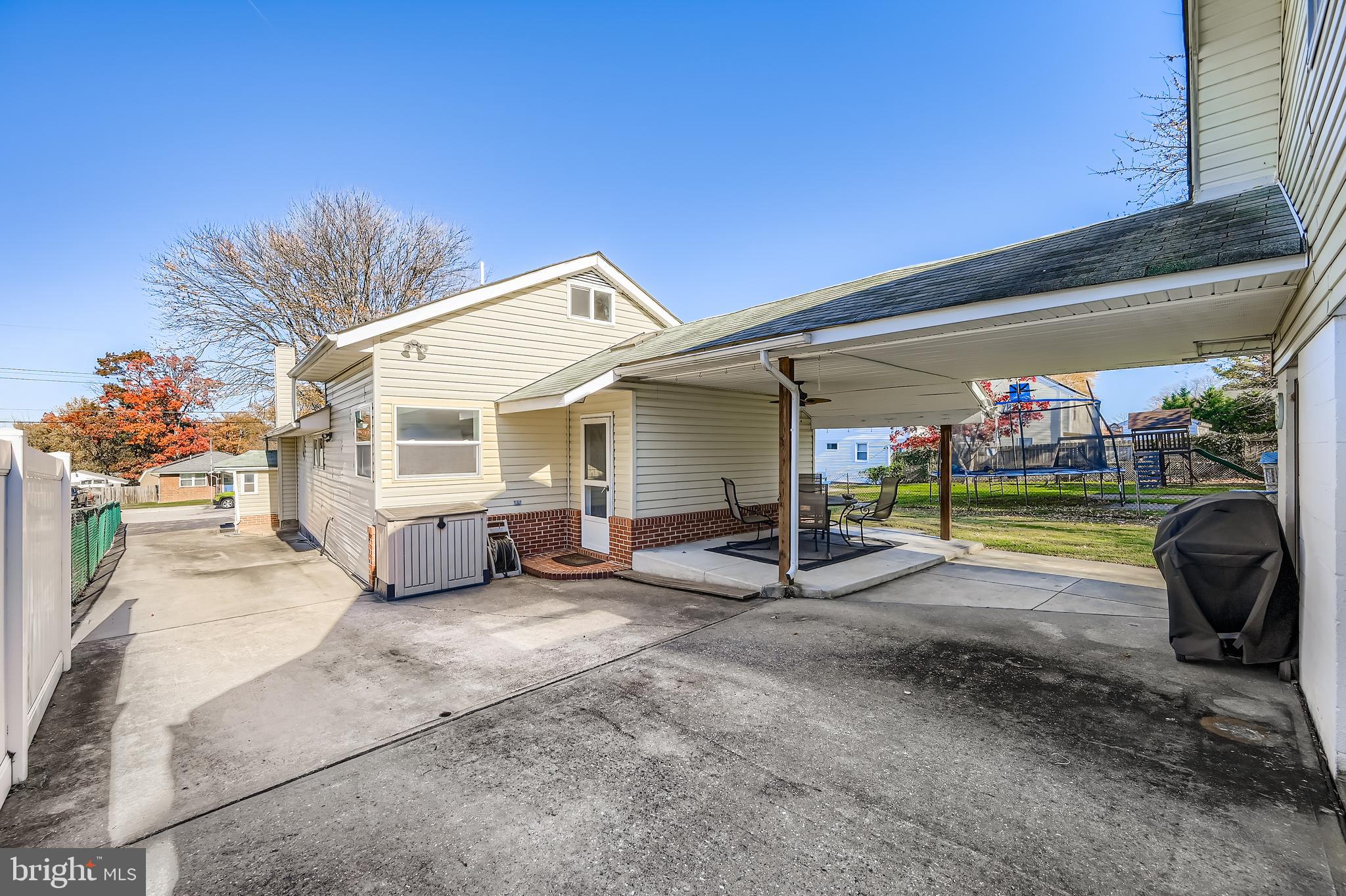 MONTROSE FARMS - Residential