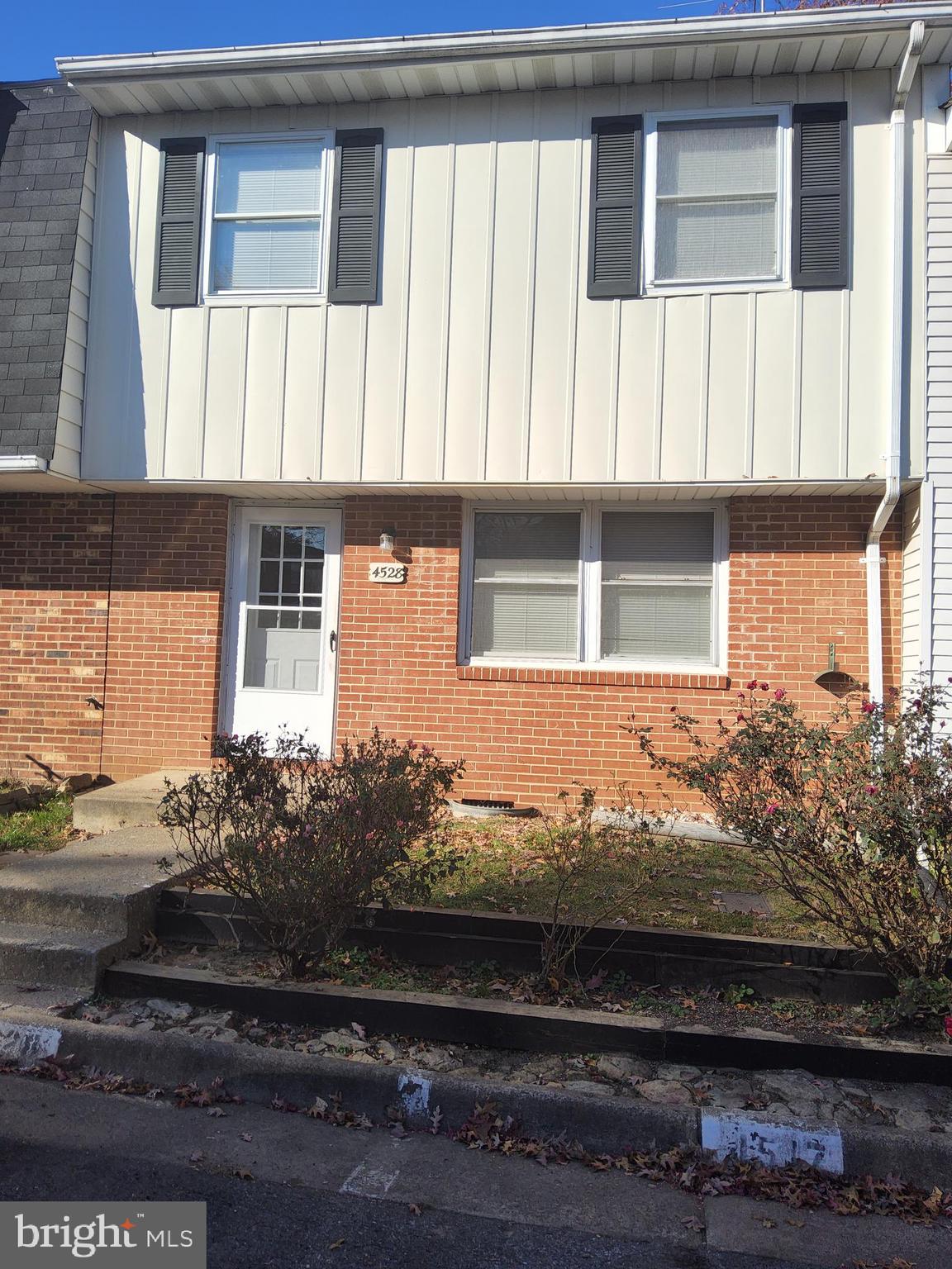 MARSHALL - Residential Lease