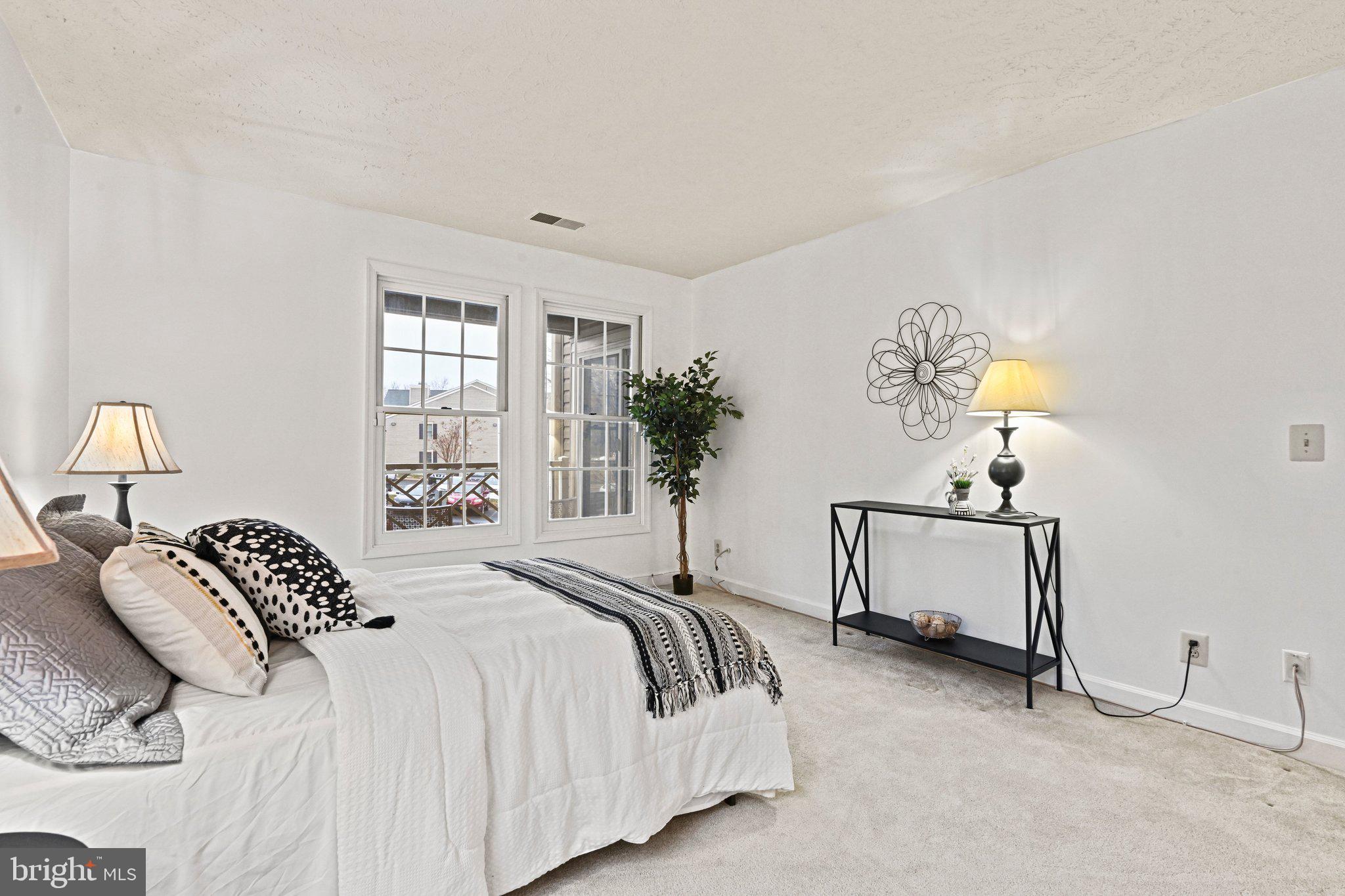 PENDERBROOK - Residential