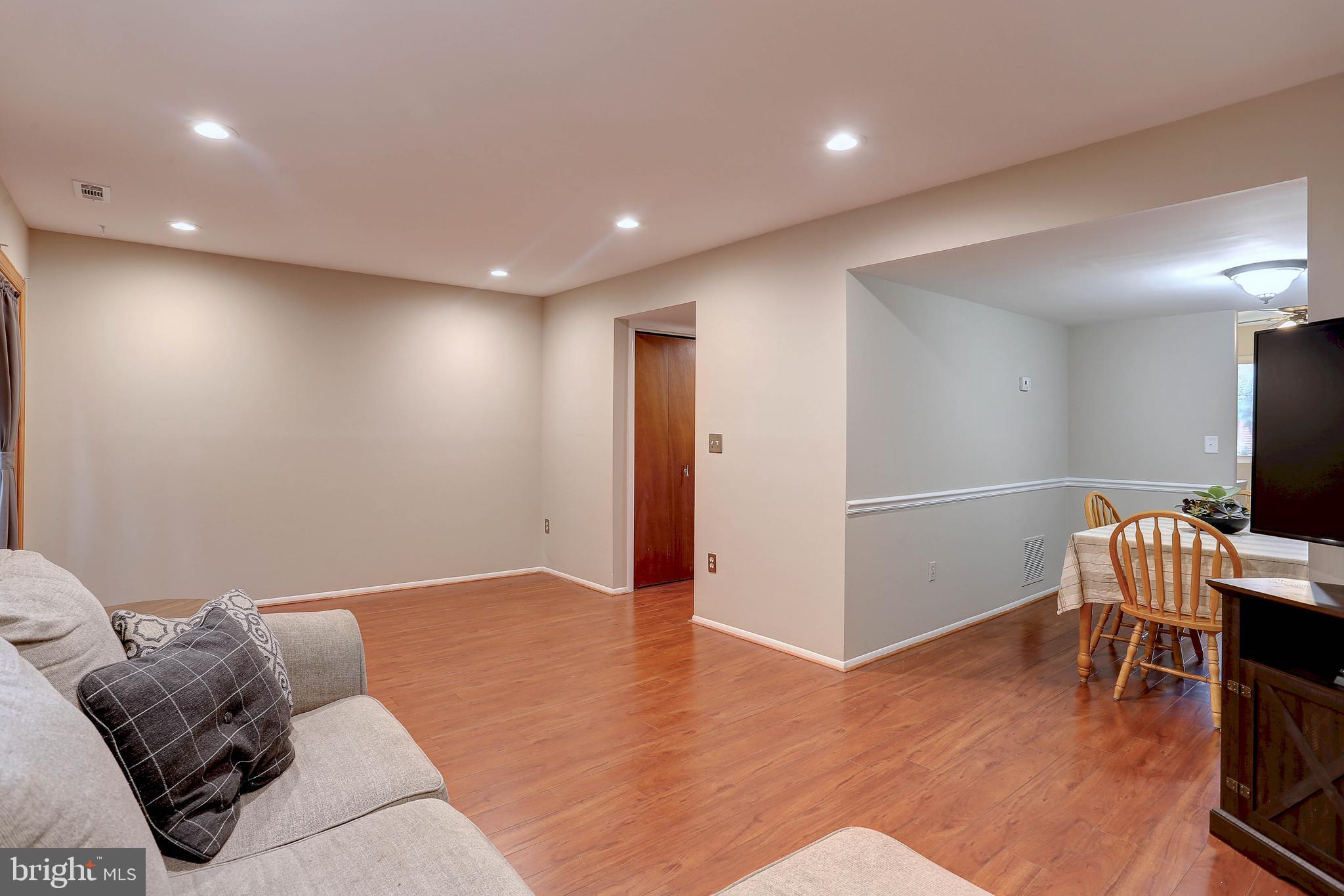 WALNUT RIDGE - Residential