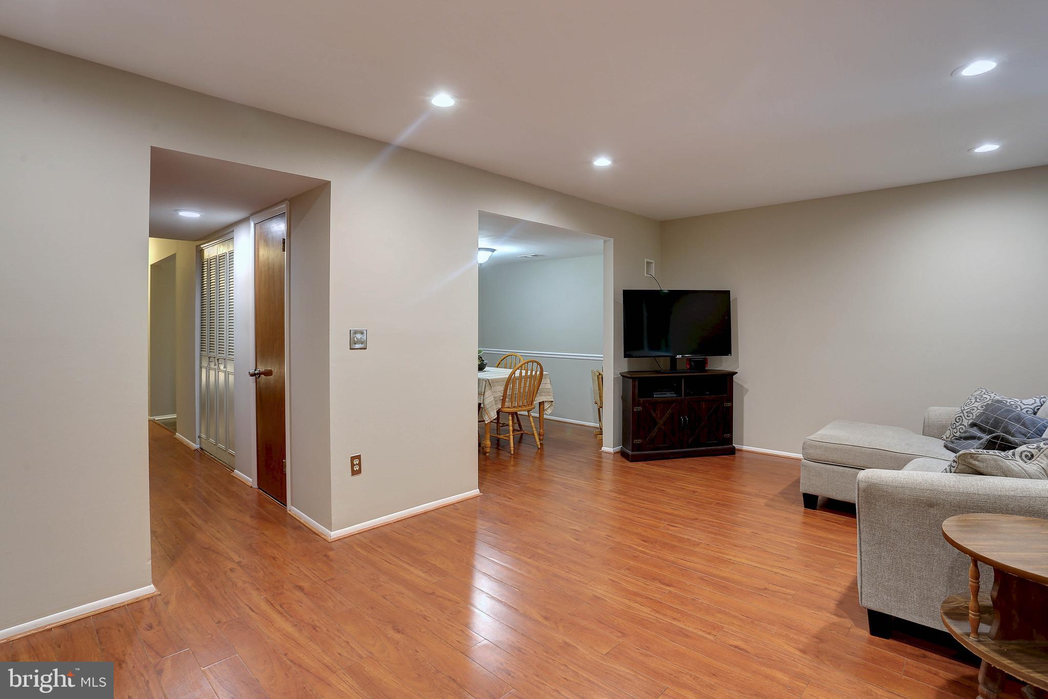 WALNUT RIDGE - Residential