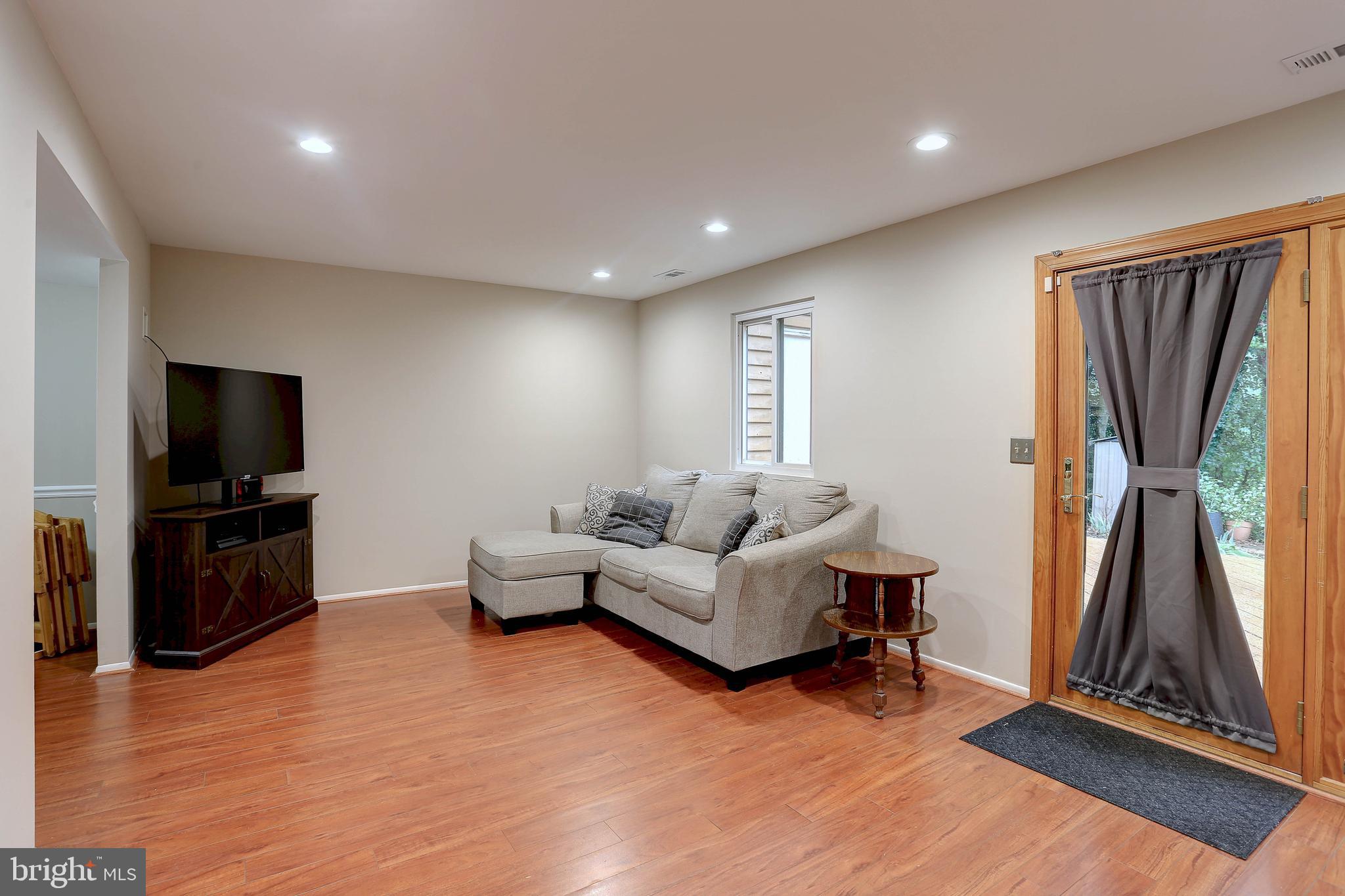 WALNUT RIDGE - Residential