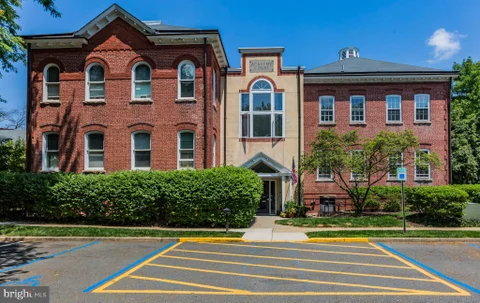 5 Academy Court, Pennington, NJ MLS: NJME2081720