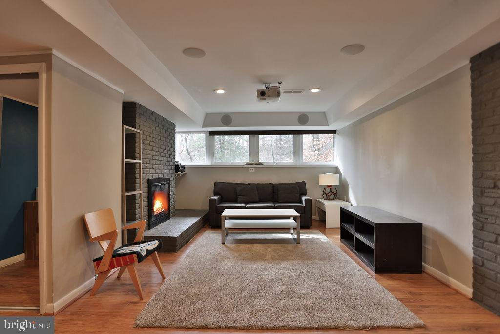 WAKEFIELD FOREST - Residential Lease